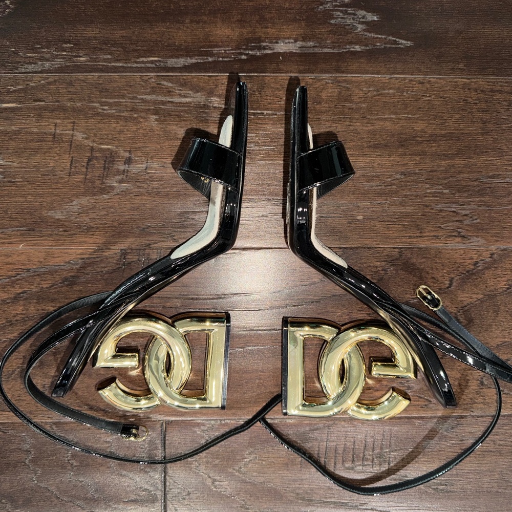 D&G Sandals Logo Heel